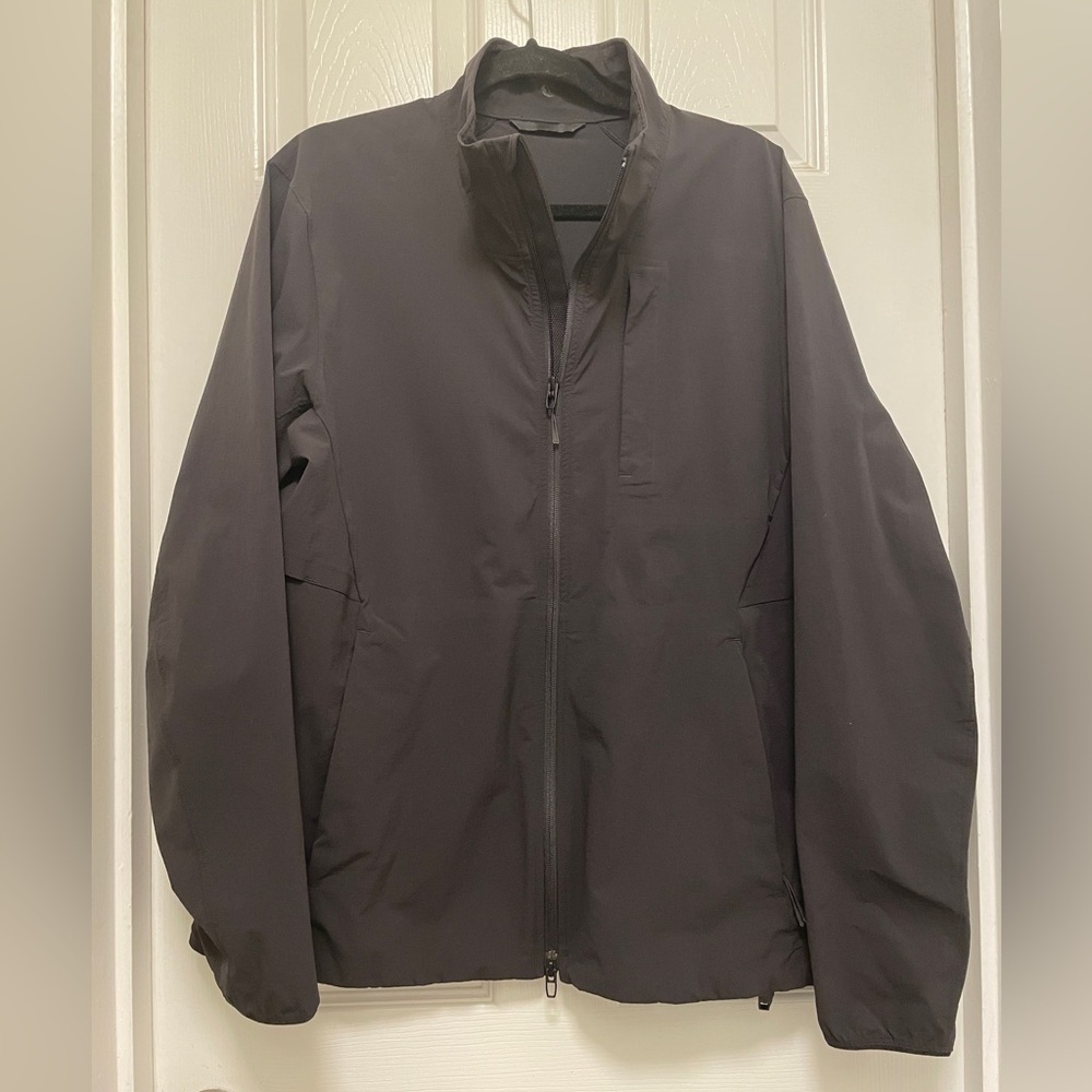 Lululemon Lightweight Jacket Wind breaker Size L